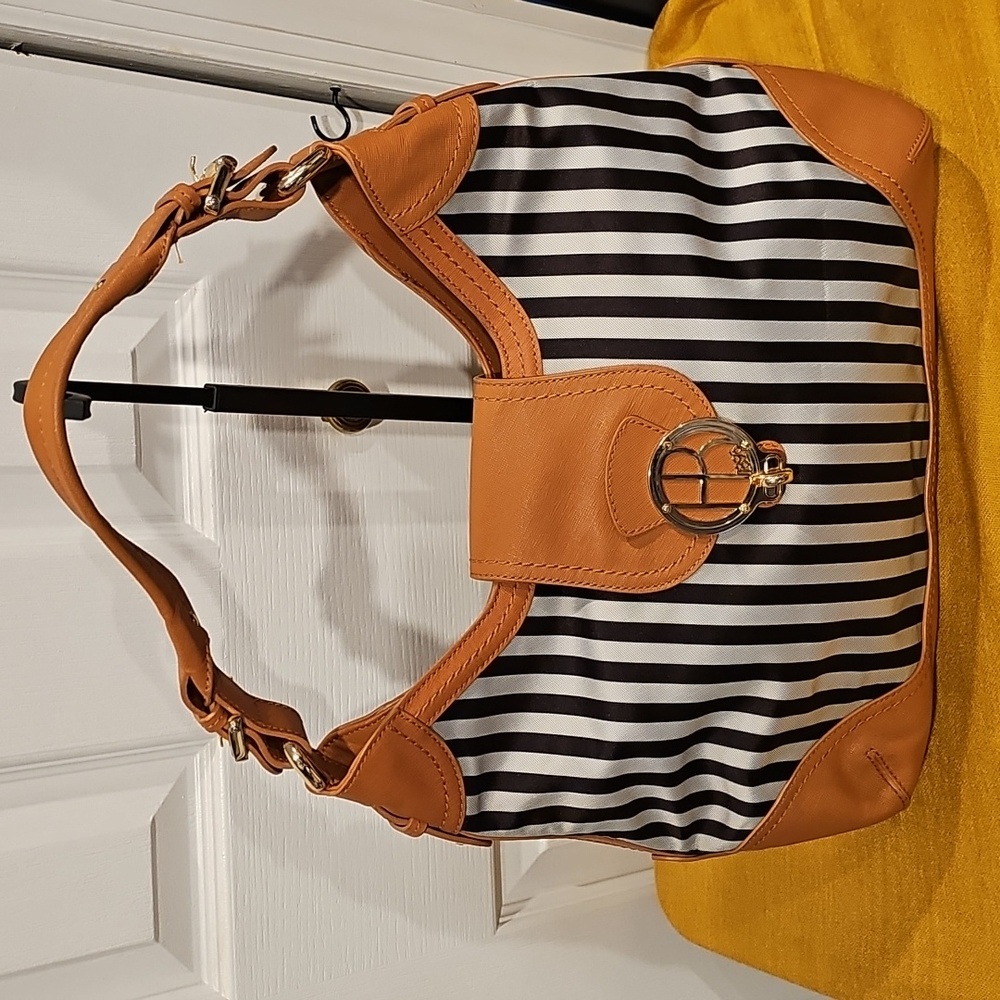 Henri Bendel Miss Bendel Hobo Shoulder Bag MSRP $298 NWT!
